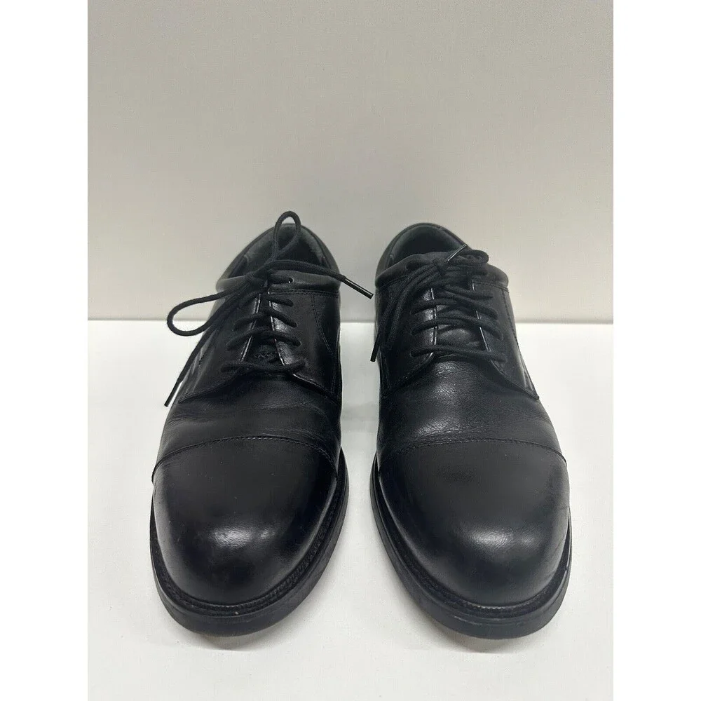 Hunter's Bay Collection men size 9 black leather upper cap toe lace-up shoes